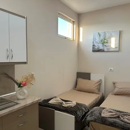 Osmani Hotel 3*