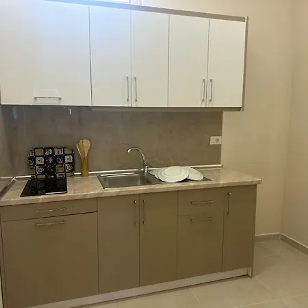 Osmani Hotel 3*