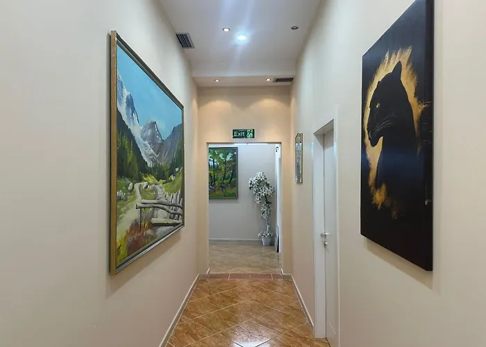 Osmani Hotel Maminas